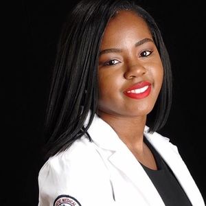 Meet your Posher, Aisha